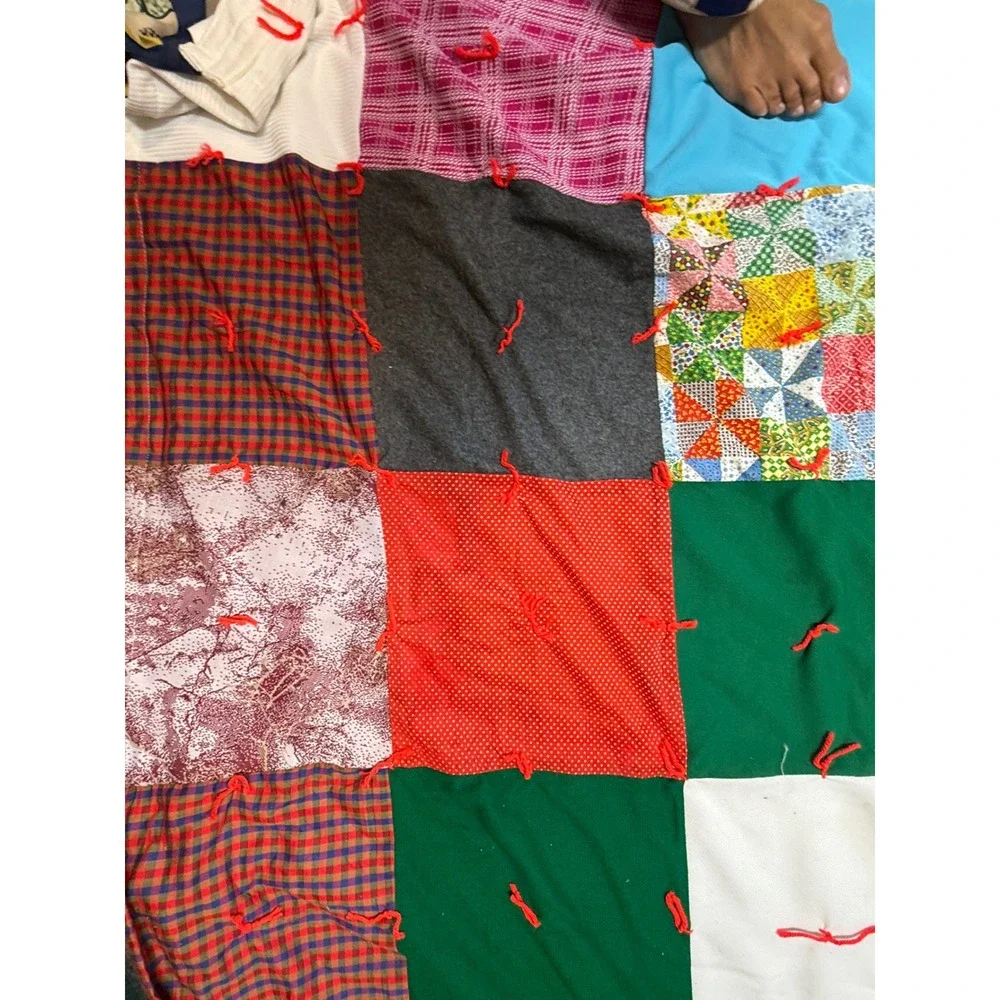 Vintage Handmade Patchwork Tie Quilt Eclectic Boho Mix Pattern Twin 70x84